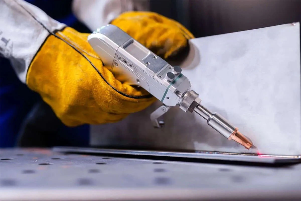 Ứng dụng của hàn laser trong các ngành công nghiệp