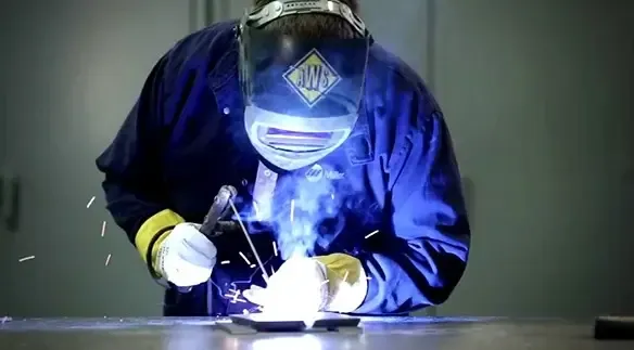 Ảnh hưởng của nhiệt độ và vật liệu đến chất lượng mối hàn